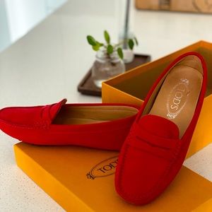 Tod’s suede-leather driving loafers